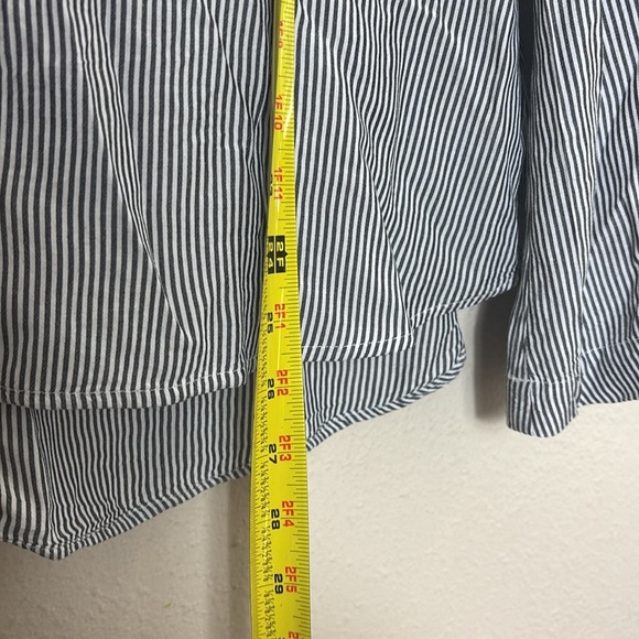 Cloth & Stone Stripe Button Down Shirt grey white wide sleeves size M - Picture 7 of 8